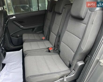 Серый Фольксваген Туран, объемом двигателя 1.97 л и пробегом 280 тыс. км за 14400 $, фото 44 на Automoto.ua