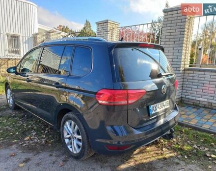 Серый Фольксваген Туран, объемом двигателя 1.6 л и пробегом 240 тыс. км за 14950 $, фото 3 на Automoto.ua