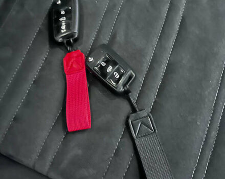 Сірий Фольксваген Туран, об'ємом двигуна 1.97 л та пробігом 317 тис. км за 15200 $, фото 25 на Automoto.ua