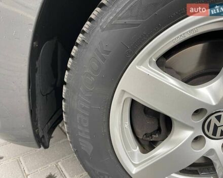 Серый Фольксваген Туран, объемом двигателя 1.97 л и пробегом 280 тыс. км за 14400 $, фото 57 на Automoto.ua