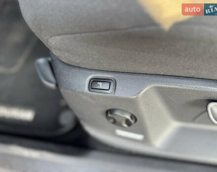Сірий Фольксваген Туран, об'ємом двигуна 1.6 л та пробігом 242 тис. км за 15100 $, фото 52 на Automoto.ua
