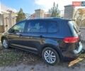 Серый Фольксваген Туран, объемом двигателя 1.6 л и пробегом 240 тыс. км за 14950 $, фото 2 на Automoto.ua