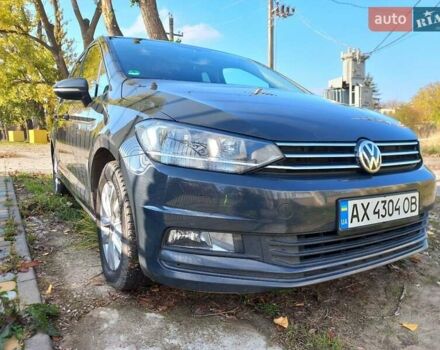 Серый Фольксваген Туран, объемом двигателя 1.6 л и пробегом 240 тыс. км за 14950 $, фото 4 на Automoto.ua