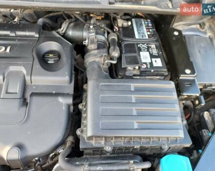 Серый Фольксваген Туран, объемом двигателя 1.6 л и пробегом 240 тыс. км за 14950 $, фото 30 на Automoto.ua