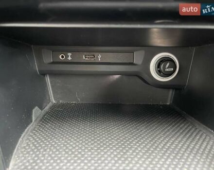 Серый Фольксваген Туран, объемом двигателя 1.97 л и пробегом 280 тыс. км за 14400 $, фото 29 на Automoto.ua