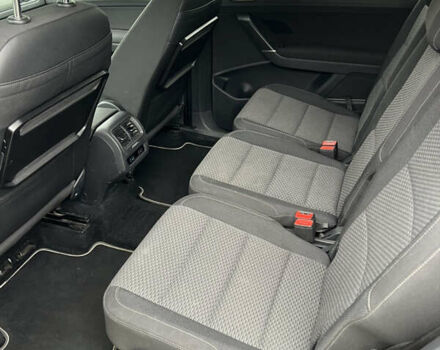 Серый Фольксваген Туран, объемом двигателя 1.6 л и пробегом 275 тыс. км за 14300 $, фото 8 на Automoto.ua