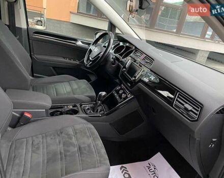 Серый Фольксваген Туран, объемом двигателя 1.97 л и пробегом 198 тыс. км за 20300 $, фото 64 на Automoto.ua