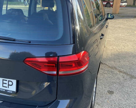 Серый Фольксваген Туран, объемом двигателя 1.6 л и пробегом 210 тыс. км за 16400 $, фото 7 на Automoto.ua