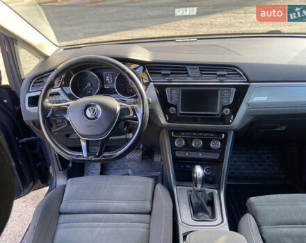 Серый Фольксваген Туран, объемом двигателя 1.6 л и пробегом 210 тыс. км за 16400 $, фото 9 на Automoto.ua