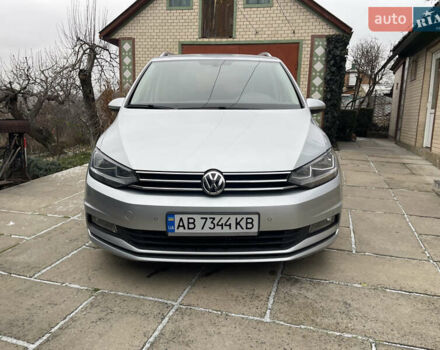 Серый Фольксваген Туран, объемом двигателя 1.6 л и пробегом 218 тыс. км за 14599 $, фото 1 на Automoto.ua