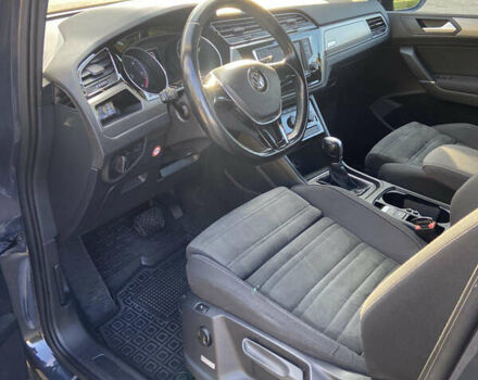 Серый Фольксваген Туран, объемом двигателя 1.6 л и пробегом 210 тыс. км за 16400 $, фото 8 на Automoto.ua