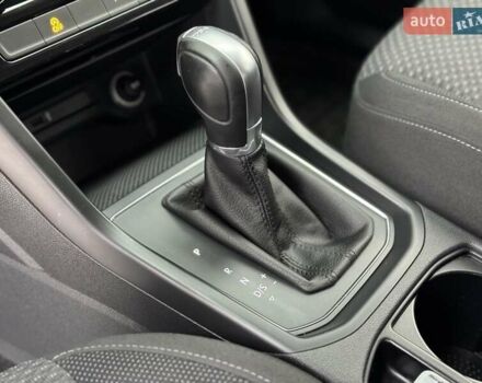 Сірий Фольксваген Туран, об'ємом двигуна 2 л та пробігом 280 тис. км за 15900 $, фото 31 на Automoto.ua