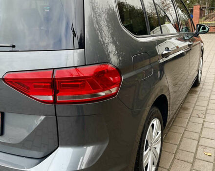 Серый Фольксваген Туран, объемом двигателя 1.6 л и пробегом 250 тыс. км за 16750 $, фото 11 на Automoto.ua