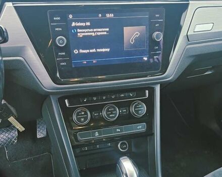 Серый Фольксваген Туран, объемом двигателя 1.97 л и пробегом 220 тыс. км за 18300 $, фото 9 на Automoto.ua