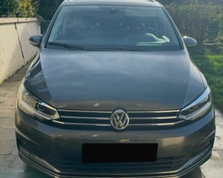 Серый Фольксваген Туран, объемом двигателя 1.6 л и пробегом 75 тыс. км за 9400 $, фото 1 на Automoto.ua