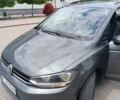 Серый Фольксваген Туран, объемом двигателя 1.6 л и пробегом 268 тыс. км за 15800 $, фото 4 на Automoto.ua