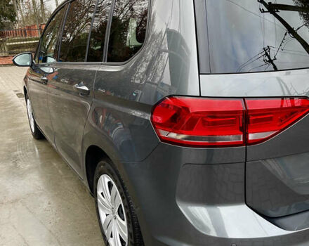 Серый Фольксваген Туран, объемом двигателя 1.6 л и пробегом 250 тыс. км за 16750 $, фото 10 на Automoto.ua