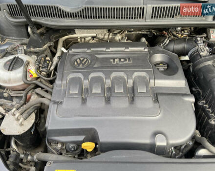 Серый Фольксваген Туран, объемом двигателя 1.6 л и пробегом 210 тыс. км за 16400 $, фото 32 на Automoto.ua