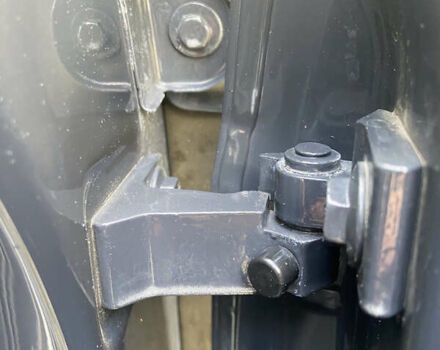 Серый Фольксваген Туран, объемом двигателя 1.6 л и пробегом 210 тыс. км за 16400 $, фото 26 на Automoto.ua