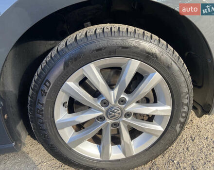 Серый Фольксваген Туран, объемом двигателя 1.6 л и пробегом 210 тыс. км за 16400 $, фото 21 на Automoto.ua