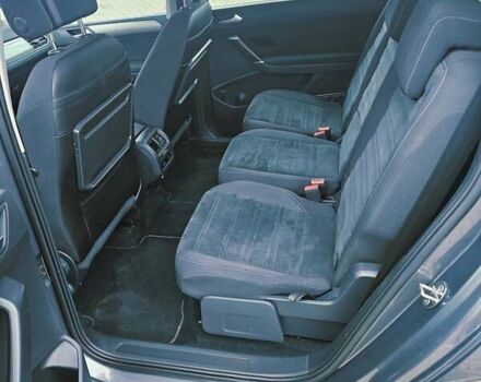 Серый Фольксваген Туран, объемом двигателя 1.97 л и пробегом 220 тыс. км за 18300 $, фото 10 на Automoto.ua