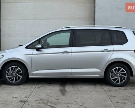 Серый Фольксваген Туран, объемом двигателя 2 л и пробегом 240 тыс. км за 17300 $, фото 3 на Automoto.ua
