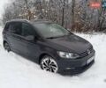 Серый Фольксваген Туран, объемом двигателя 1.97 л и пробегом 276 тыс. км за 17900 $, фото 3 на Automoto.ua