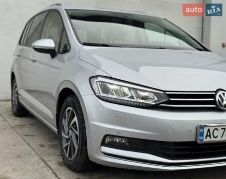 Серый Фольксваген Туран, объемом двигателя 2 л и пробегом 240 тыс. км за 17300 $, фото 8 на Automoto.ua