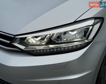 Серый Фольксваген Туран, объемом двигателя 2 л и пробегом 240 тыс. км за 17300 $, фото 10 на Automoto.ua