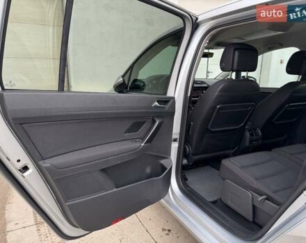 Серый Фольксваген Туран, объемом двигателя 2 л и пробегом 240 тыс. км за 17300 $, фото 51 на Automoto.ua