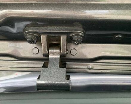 Сірий Фольксваген Туран, об'ємом двигуна 1.97 л та пробігом 246 тис. км за 20000 $, фото 61 на Automoto.ua