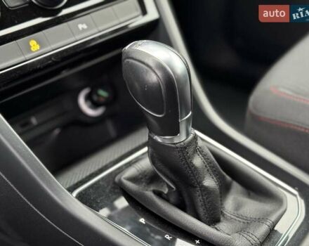 Серый Фольксваген Туран, объемом двигателя 2 л и пробегом 240 тыс. км за 17300 $, фото 29 на Automoto.ua