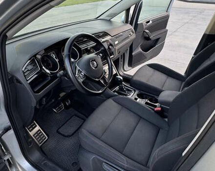 Сірий Фольксваген Туран, об'ємом двигуна 1.97 л та пробігом 240 тис. км за 17500 $, фото 11 на Automoto.ua