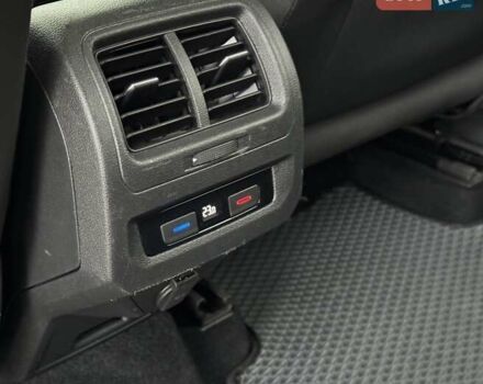 Серый Фольксваген Туран, объемом двигателя 2 л и пробегом 240 тыс. км за 17300 $, фото 48 на Automoto.ua