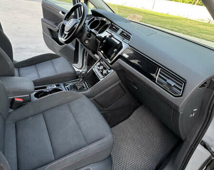 Сірий Фольксваген Туран, об'ємом двигуна 1.97 л та пробігом 240 тис. км за 17500 $, фото 12 на Automoto.ua