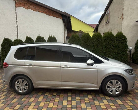 Серый Фольксваген Туран, объемом двигателя 1.6 л и пробегом 174 тыс. км за 14800 $, фото 1 на Automoto.ua