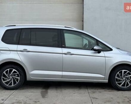 Серый Фольксваген Туран, объемом двигателя 2 л и пробегом 240 тыс. км за 17300 $, фото 4 на Automoto.ua