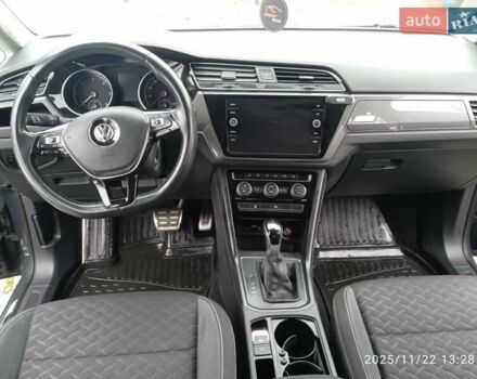 Серый Фольксваген Туран, объемом двигателя 1.97 л и пробегом 276 тыс. км за 17900 $, фото 8 на Automoto.ua