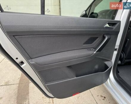 Серый Фольксваген Туран, объемом двигателя 2 л и пробегом 240 тыс. км за 17300 $, фото 49 на Automoto.ua