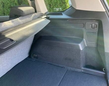 Сірий Фольксваген Туран, об'ємом двигуна 1.97 л та пробігом 246 тис. км за 20000 $, фото 24 на Automoto.ua