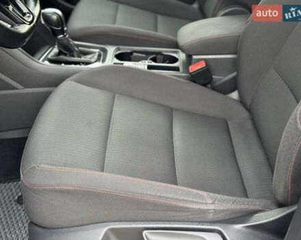 Серый Фольксваген Туран, объемом двигателя 2 л и пробегом 240 тыс. км за 17300 $, фото 62 на Automoto.ua