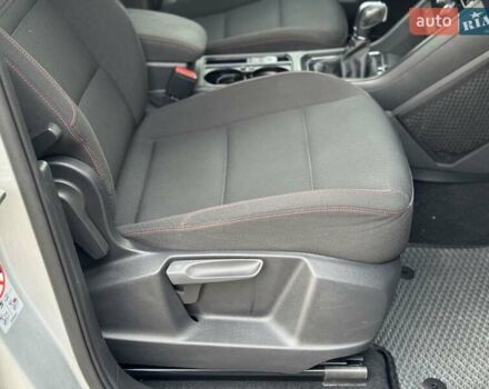 Серый Фольксваген Туран, объемом двигателя 2 л и пробегом 240 тыс. км за 17300 $, фото 58 на Automoto.ua