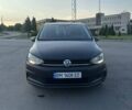 Серый Фольксваген Туран, объемом двигателя 1.6 л и пробегом 280 тыс. км за 15300 $, фото 1 на Automoto.ua