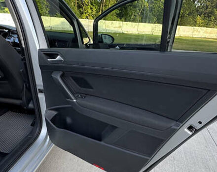 Сірий Фольксваген Туран, об'ємом двигуна 1.97 л та пробігом 240 тис. км за 17500 $, фото 17 на Automoto.ua