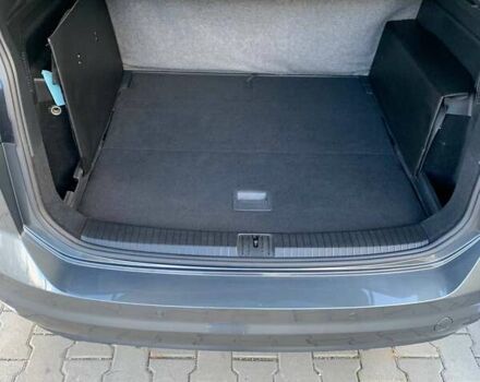 Сірий Фольксваген Туран, об'ємом двигуна 1.97 л та пробігом 246 тис. км за 20000 $, фото 27 на Automoto.ua