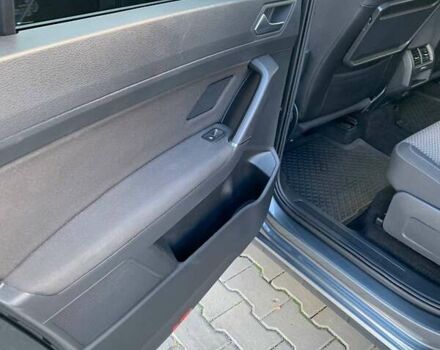 Сірий Фольксваген Туран, об'ємом двигуна 1.97 л та пробігом 246 тис. км за 20000 $, фото 32 на Automoto.ua