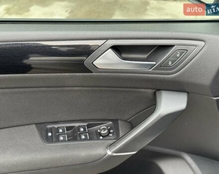 Серый Фольксваген Туран, объемом двигателя 2 л и пробегом 240 тыс. км за 17300 $, фото 25 на Automoto.ua