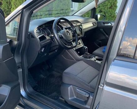 Сірий Фольксваген Туран, об'ємом двигуна 1.97 л та пробігом 246 тис. км за 20000 $, фото 29 на Automoto.ua