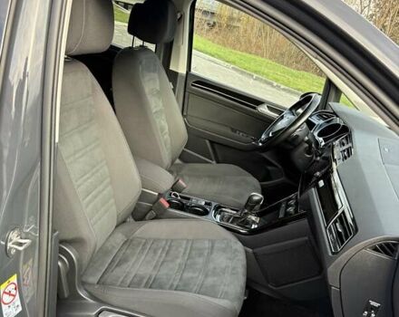 Серый Фольксваген Туран, объемом двигателя 1.97 л и пробегом 231 тыс. км за 18650 $, фото 23 на Automoto.ua