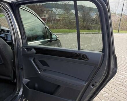 Серый Фольксваген Туран, объемом двигателя 1.97 л и пробегом 231 тыс. км за 18650 $, фото 40 на Automoto.ua